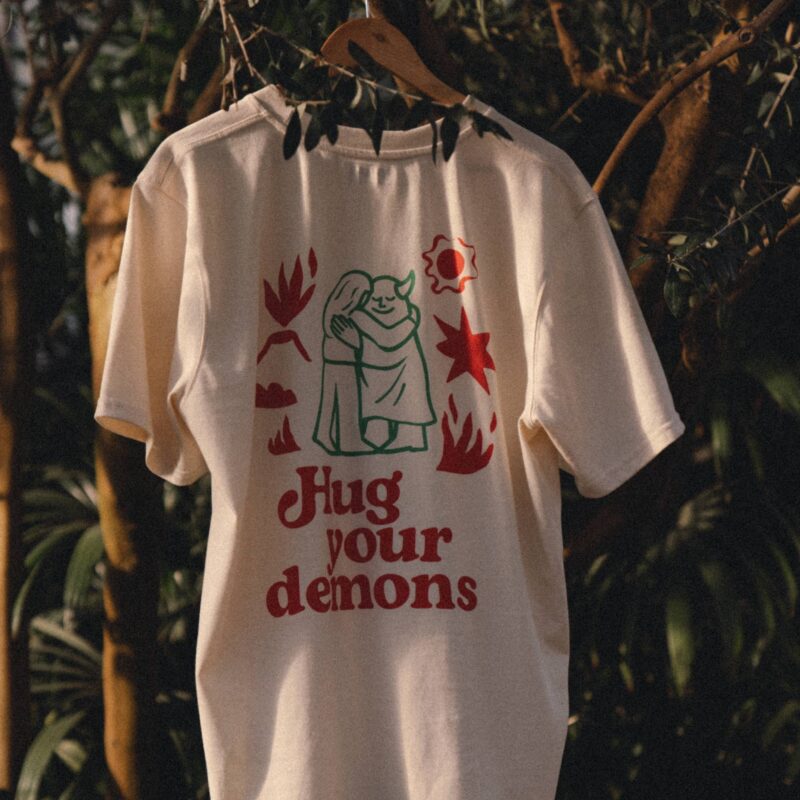 T-Shirt Calma: Hug your demons